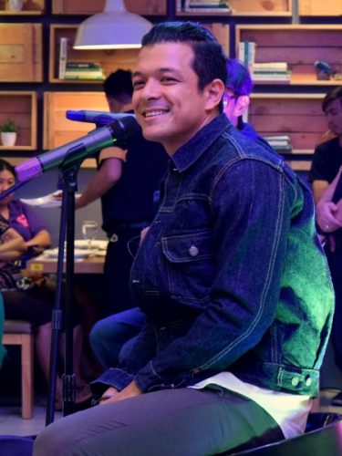 Kuya J Jericho Rosales Singing